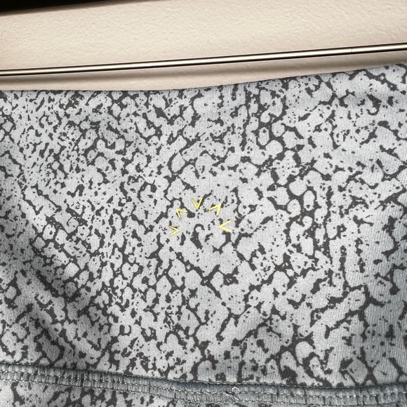 Varley Century 2.0 Tyre leggings in snakeskin print‎ S like new - Picture 9 of 10